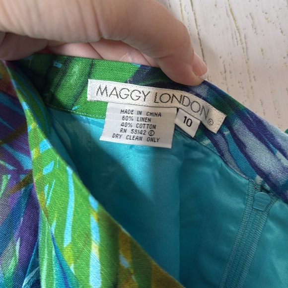 MAGGY LONDON Tropical Midi Green Multicolor Skirt Linen Cotton Blend Size 10 - Picture 2 of 2